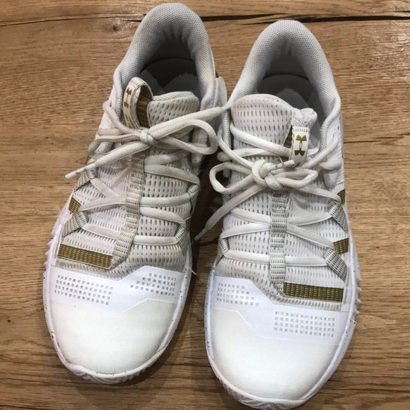 Under Armour Block City 2.0 Gold Splatter Volleyball Shoes - Picture 3 of 14